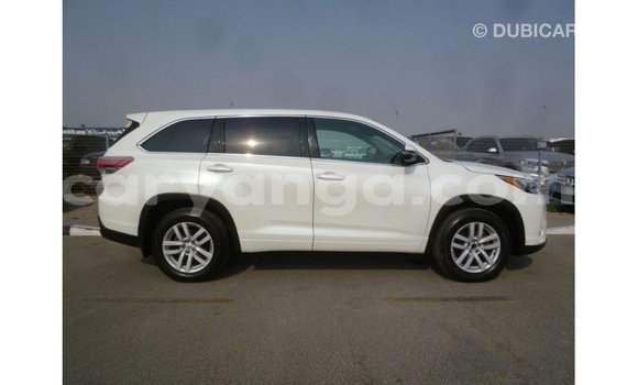 Acheter Import Voiture Toyota Kluger Blanc à Import - Dubai, Malawi Acheter Import Voiture Toyota Kluger Blanc à Import - Dubai, Malawi