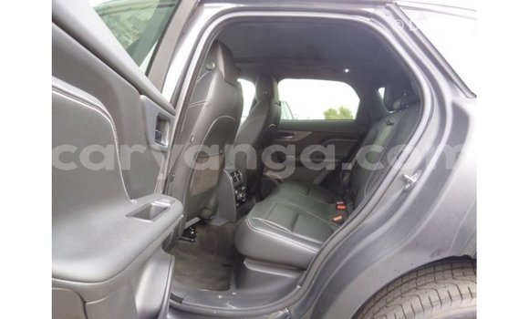 Acheter Import Voiture Jaguar F-Type Noir à Import - Dubai, Malawi Acheter Import Voiture Jaguar F-Type Noir à Import - Dubai, Malawi