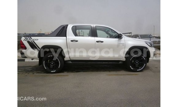 Buy Import Toyota Hilux White Car in Import - Dubai in Malawi Buy Import Toyota Hilux White Car in Import - Dubai in Malawi
