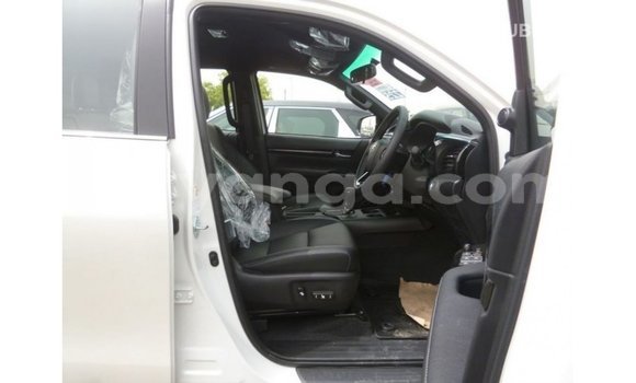 Buy Import Toyota Hilux White Car in Import - Dubai in Malawi Buy Import Toyota Hilux White Car in Import - Dubai in Malawi