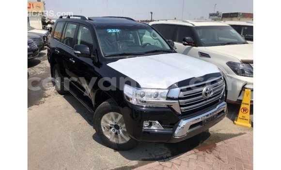 Acheter Import Voiture Toyota Land Cruiser Noir à Import - Dubai, Malawi Acheter Import Voiture Toyota Land Cruiser Noir à Import - Dubai, Malawi