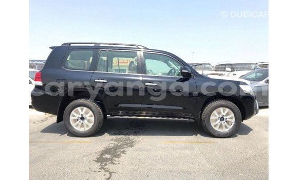Acheter Import Voiture Toyota Land Cruiser Noir à Import - Dubai, Malawi Acheter Import Voiture Toyota Land Cruiser Noir à Import - Dubai, Malawi