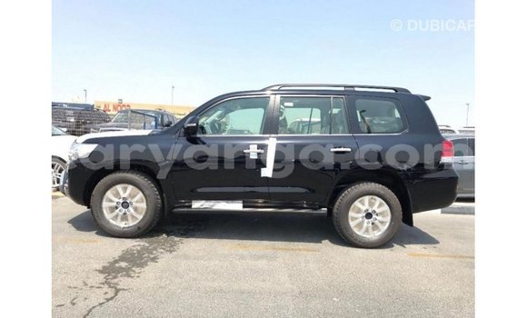 Acheter Import Voiture Toyota Land Cruiser Noir à Import - Dubai, Malawi Acheter Import Voiture Toyota Land Cruiser Noir à Import - Dubai, Malawi