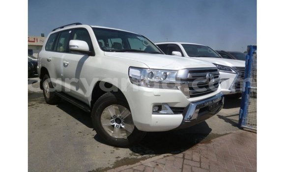 Buy Import Toyota Land Cruiser White Car in Import - Dubai in Malawi Buy Import Toyota Land Cruiser White Car in Import - Dubai in Malawi