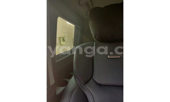 Acheter Import Voiture Toyota Land Cruiser Noir à Import - Dubai, Malawi Acheter Import Voiture Toyota Land Cruiser Noir à Import - Dubai, Malawi