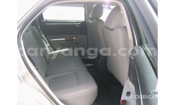 Buy Import Chrysler 300 Beige Car in Import - Dubai in Malawi Buy Import Chrysler 300 Beige Car in Import - Dubai in Malawi