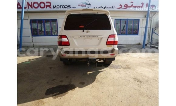 Buy Import Toyota Land Cruiser White Car in Import - Dubai in Malawi Buy Import Toyota Land Cruiser White Car in Import - Dubai in Malawi