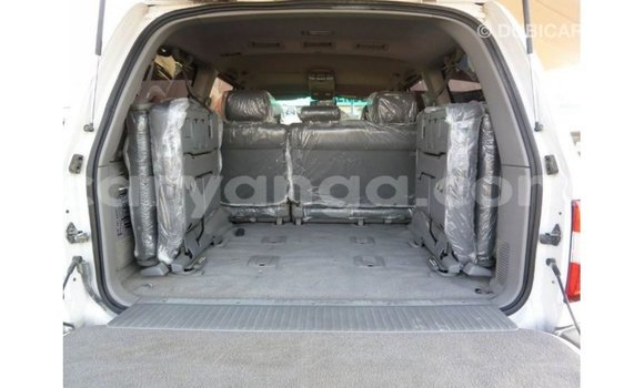Buy Import Toyota Land Cruiser White Car in Import - Dubai in Malawi Buy Import Toyota Land Cruiser White Car in Import - Dubai in Malawi