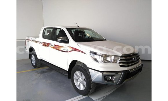 Acheter Import Voiture Toyota Hilux Blanc à Import - Dubai, Malawi Acheter Import Voiture Toyota Hilux Blanc à Import - Dubai, Malawi