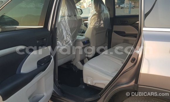 Buy Import Toyota Highlander Other Car in Import - Dubai in Malawi Buy Import Toyota Highlander Other Car in Import - Dubai in Malawi