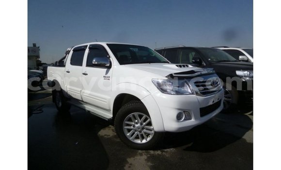 Buy Import Toyota Hilux White Car in Import - Dubai in Malawi Buy Import Toyota Hilux White Car in Import - Dubai in Malawi
