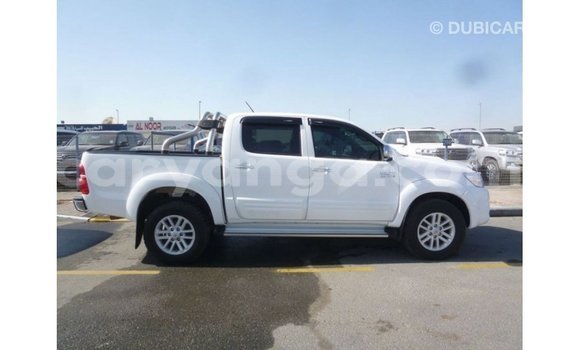 Buy Import Toyota Hilux White Car in Import - Dubai in Malawi Buy Import Toyota Hilux White Car in Import - Dubai in Malawi
