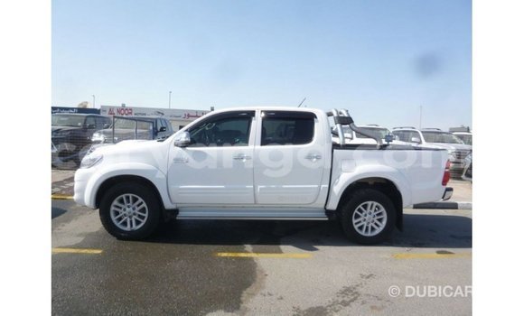 Buy Import Toyota Hilux White Car in Import - Dubai in Malawi Buy Import Toyota Hilux White Car in Import - Dubai in Malawi