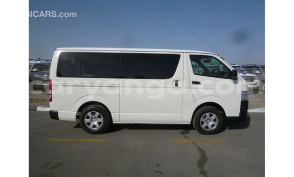 Acheter Import Voiture Toyota Hiace Blanc à Import - Dubai, Malawi Acheter Import Voiture Toyota Hiace Blanc à Import - Dubai, Malawi