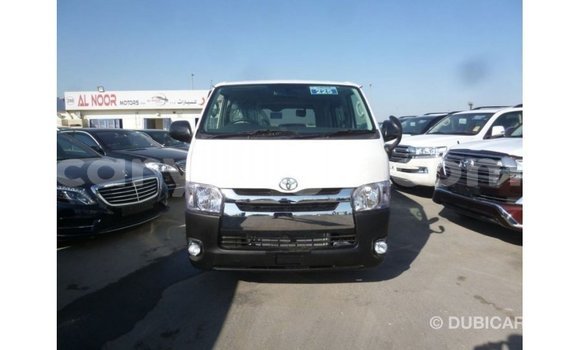 Acheter Import Voiture Toyota Hiace Blanc à Import - Dubai, Malawi Acheter Import Voiture Toyota Hiace Blanc à Import - Dubai, Malawi