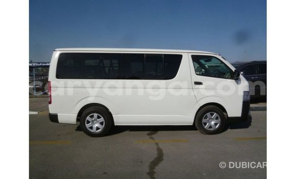 Acheter Import Voiture Toyota Hiace Blanc à Import - Dubai, Malawi Acheter Import Voiture Toyota Hiace Blanc à Import - Dubai, Malawi