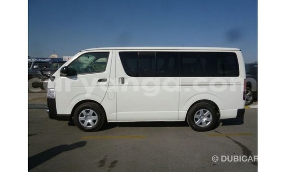 Acheter Import Voiture Toyota Hiace Blanc à Import - Dubai, Malawi Acheter Import Voiture Toyota Hiace Blanc à Import - Dubai, Malawi