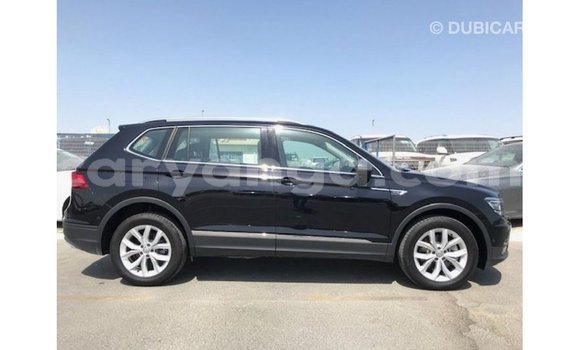 Acheter Import Voiture Volkswagen Tiguan Noir à Import - Dubai, Malawi Acheter Import Voiture Volkswagen Tiguan Noir à Import - Dubai, Malawi
