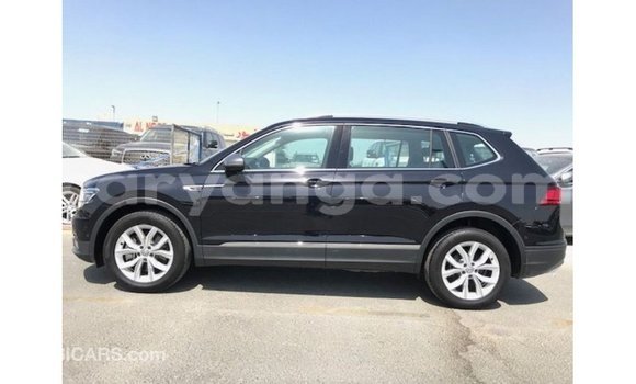 Acheter Import Voiture Volkswagen Tiguan Noir à Import - Dubai, Malawi Acheter Import Voiture Volkswagen Tiguan Noir à Import - Dubai, Malawi