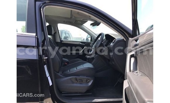 Acheter Import Voiture Volkswagen Tiguan Noir à Import - Dubai, Malawi Acheter Import Voiture Volkswagen Tiguan Noir à Import - Dubai, Malawi