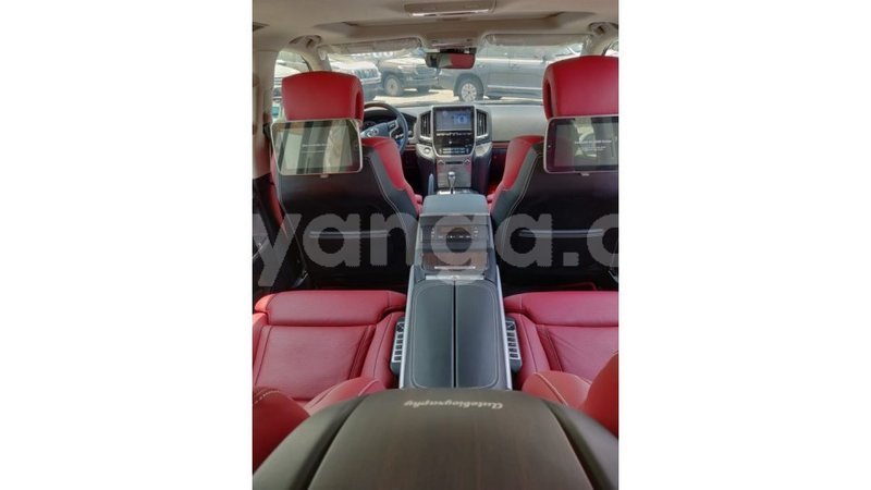 Big with watermark b3817047 abf5 4b96 9237 37993faba72e