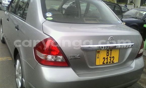 Acheter Occasion Voiture Nissan Tilda Gris à Limbe, Malawi Acheter Occasion Voiture Nissan Tilda Gris à Limbe, Malawi