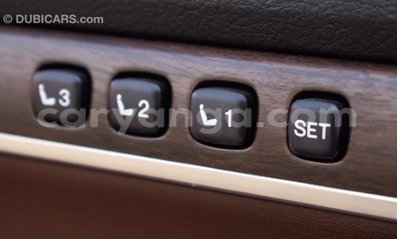 Acheter Import Voiture Toyota Land Cruiser Noir à Import - Dubai, Malawi Acheter Import Voiture Toyota Land Cruiser Noir à Import - Dubai, Malawi