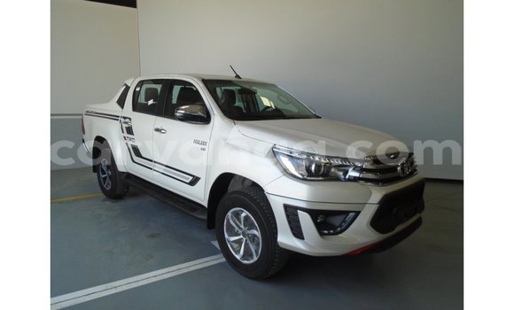 Acheter Import Voiture Toyota Hilux Blanc à Import - Dubai, Malawi Acheter Import Voiture Toyota Hilux Blanc à Import - Dubai, Malawi