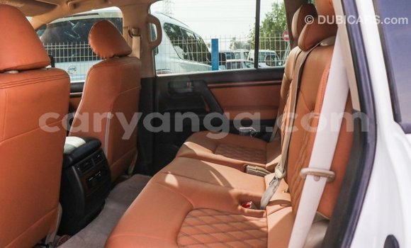 Buy Import Toyota Land Cruiser White Car in Import - Dubai in Malawi Buy Import Toyota Land Cruiser White Car in Import - Dubai in Malawi