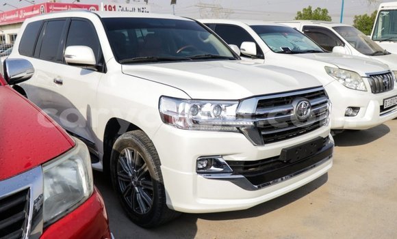 Buy Import Toyota Land Cruiser White Car in Import - Dubai in Malawi Buy Import Toyota Land Cruiser White Car in Import - Dubai in Malawi