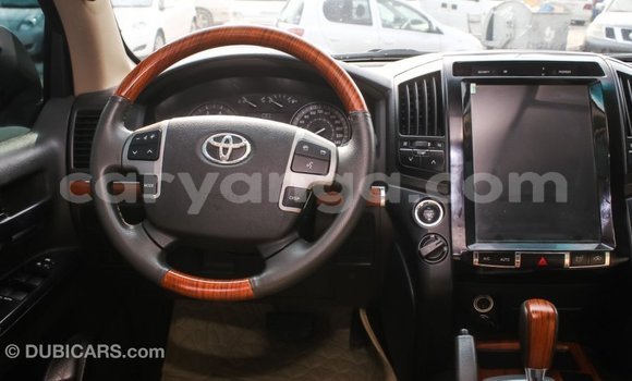 Buy Import Toyota Land Cruiser White Car in Import - Dubai in Malawi Buy Import Toyota Land Cruiser White Car in Import - Dubai in Malawi