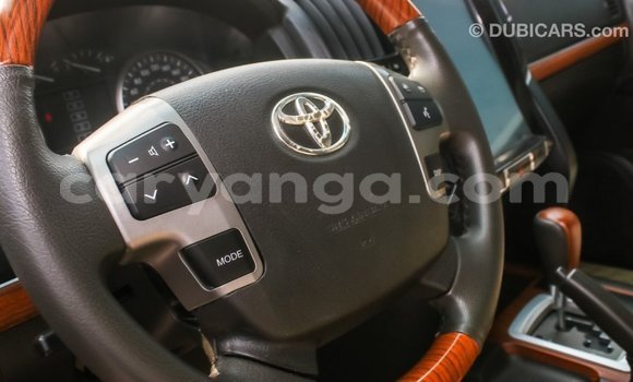 Buy Import Toyota Land Cruiser White Car in Import - Dubai in Malawi Buy Import Toyota Land Cruiser White Car in Import - Dubai in Malawi