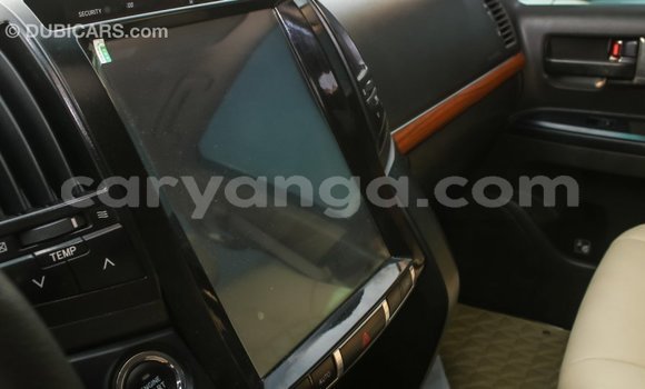 Buy Import Toyota Land Cruiser White Car in Import - Dubai in Malawi Buy Import Toyota Land Cruiser White Car in Import - Dubai in Malawi