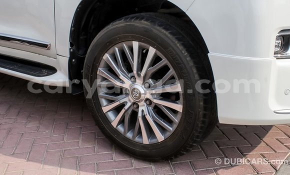 Buy Import Toyota Land Cruiser White Car in Import - Dubai in Malawi Buy Import Toyota Land Cruiser White Car in Import - Dubai in Malawi
