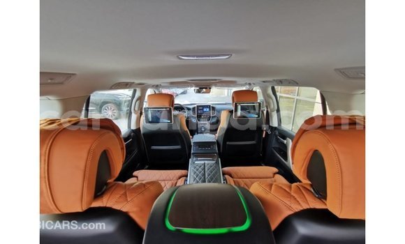 Acheter Import Voiture Toyota Land Cruiser Noir à Import - Dubai, Malawi Acheter Import Voiture Toyota Land Cruiser Noir à Import - Dubai, Malawi