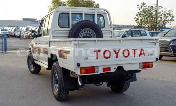 Buy Import Toyota Land Cruiser White Car in Import - Dubai in Malawi Buy Import Toyota Land Cruiser White Car in Import - Dubai in Malawi