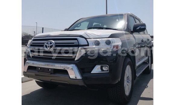 Acheter Import Voiture Toyota Land Cruiser Noir à Import - Dubai, Malawi Acheter Import Voiture Toyota Land Cruiser Noir à Import - Dubai, Malawi