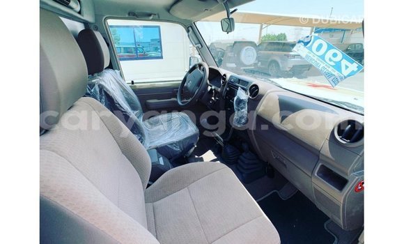 Buy Import Toyota Land Cruiser Beige Car in Import - Dubai in Malawi Buy Import Toyota Land Cruiser Beige Car in Import - Dubai in Malawi