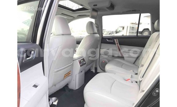 Buy Import Toyota Highlander Black Car in Import - Dubai in Malawi Buy Import Toyota Highlander Black Car in Import - Dubai in Malawi