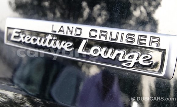 Acheter Import Voiture Toyota Land Cruiser Noir à Import - Dubai, Malawi Acheter Import Voiture Toyota Land Cruiser Noir à Import - Dubai, Malawi