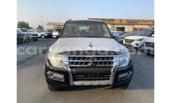 Buy Import Mitsubishi Pajero Black Car in Import - Dubai in Malawi Buy Import Mitsubishi Pajero Black Car in Import - Dubai in Malawi