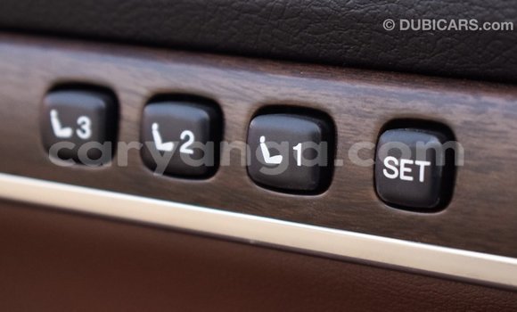 Acheter Import Voiture Toyota Land Cruiser Blanc à Import - Dubai, Malawi Acheter Import Voiture Toyota Land Cruiser Blanc à Import - Dubai, Malawi