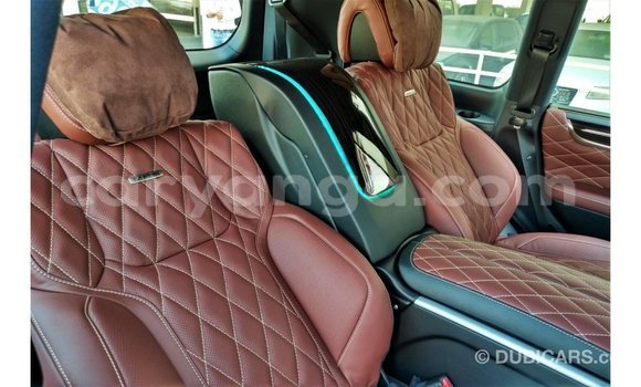 Acheter Import Voiture Lexus LX Noir à Import - Dubai, Malawi Acheter Import Voiture Lexus LX Noir à Import - Dubai, Malawi