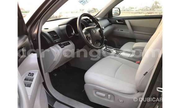 Buy Import Toyota Highlander Other Car in Import - Dubai in Malawi Buy Import Toyota Highlander Other Car in Import - Dubai in Malawi