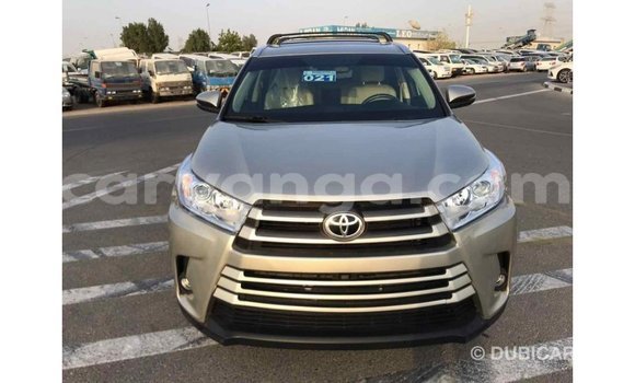 Nunua Imported Toyota Highlander Beige Gari ndani ya Import - Dubai nchini Malawi Nunua Imported Toyota Highlander Beige Gari ndani ya Import - Dubai nchini Malawi