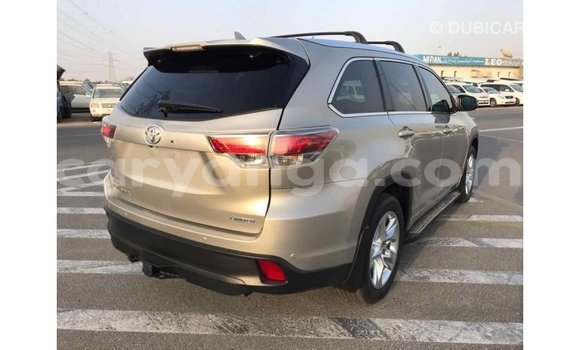 Nunua Imported Toyota Highlander Beige Gari ndani ya Import - Dubai nchini Malawi Nunua Imported Toyota Highlander Beige Gari ndani ya Import - Dubai nchini Malawi