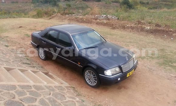 Acheter Occasion Voiture Mercedes‒Benz 200 Noir à Limbe, Malawi Acheter Occasion Voiture Mercedes‒Benz 200 Noir à Limbe, Malawi