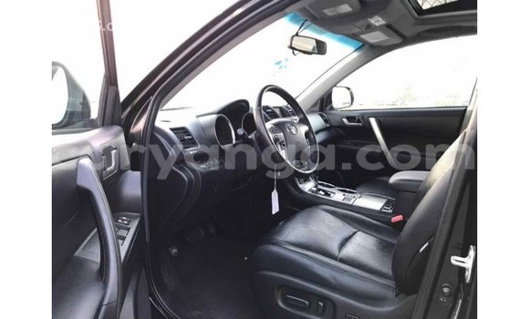Buy Import Toyota Highlander Black Car in Import - Dubai in Malawi Buy Import Toyota Highlander Black Car in Import - Dubai in Malawi