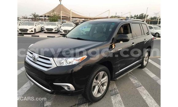 Nunua Imported Toyota Highlander Black Gari ndani ya Import - Dubai nchini Malawi Nunua Imported Toyota Highlander Black Gari ndani ya Import - Dubai nchini Malawi