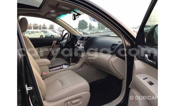 Nunua Imported Toyota Highlander Black Gari ndani ya Import - Dubai nchini Malawi Nunua Imported Toyota Highlander Black Gari ndani ya Import - Dubai nchini Malawi
